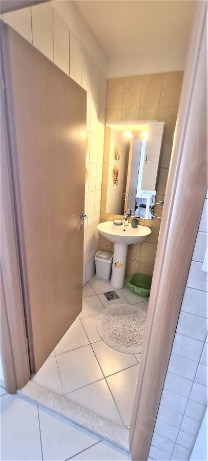 Apartman Scotti Kaštela Екстериор снимка