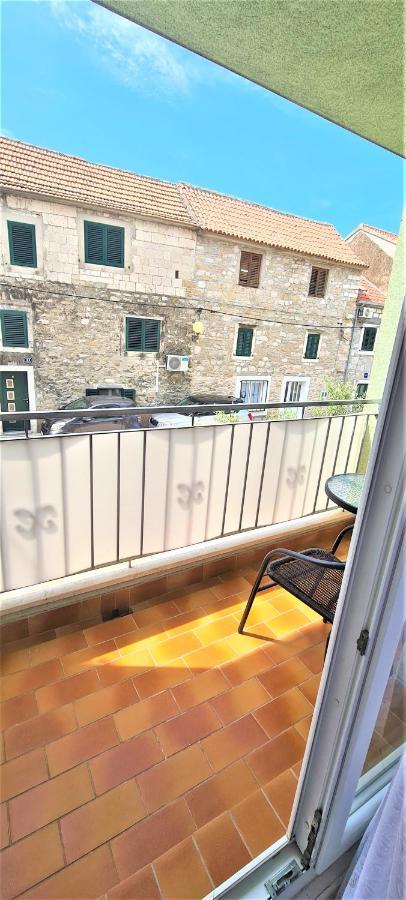 Apartman Scotti Kaštela Екстериор снимка