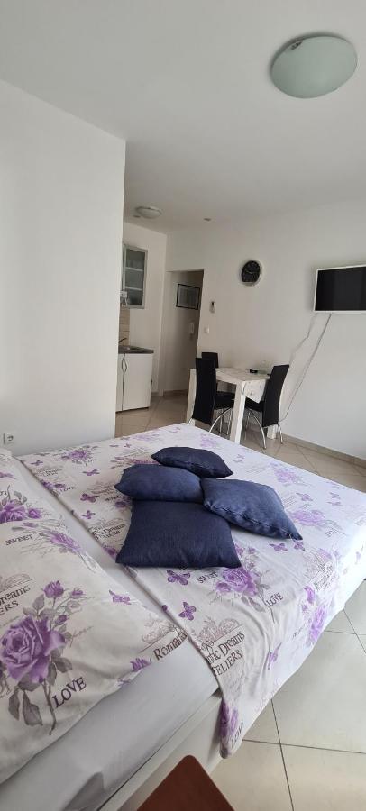 Apartman Scotti Kaštela Екстериор снимка