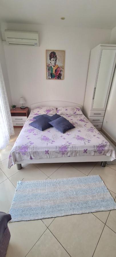 Apartman Scotti Kaštela Екстериор снимка
